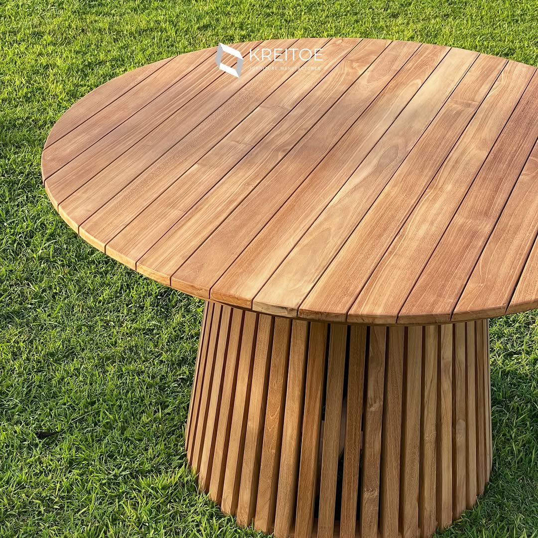Outdoor Round Mexico Table