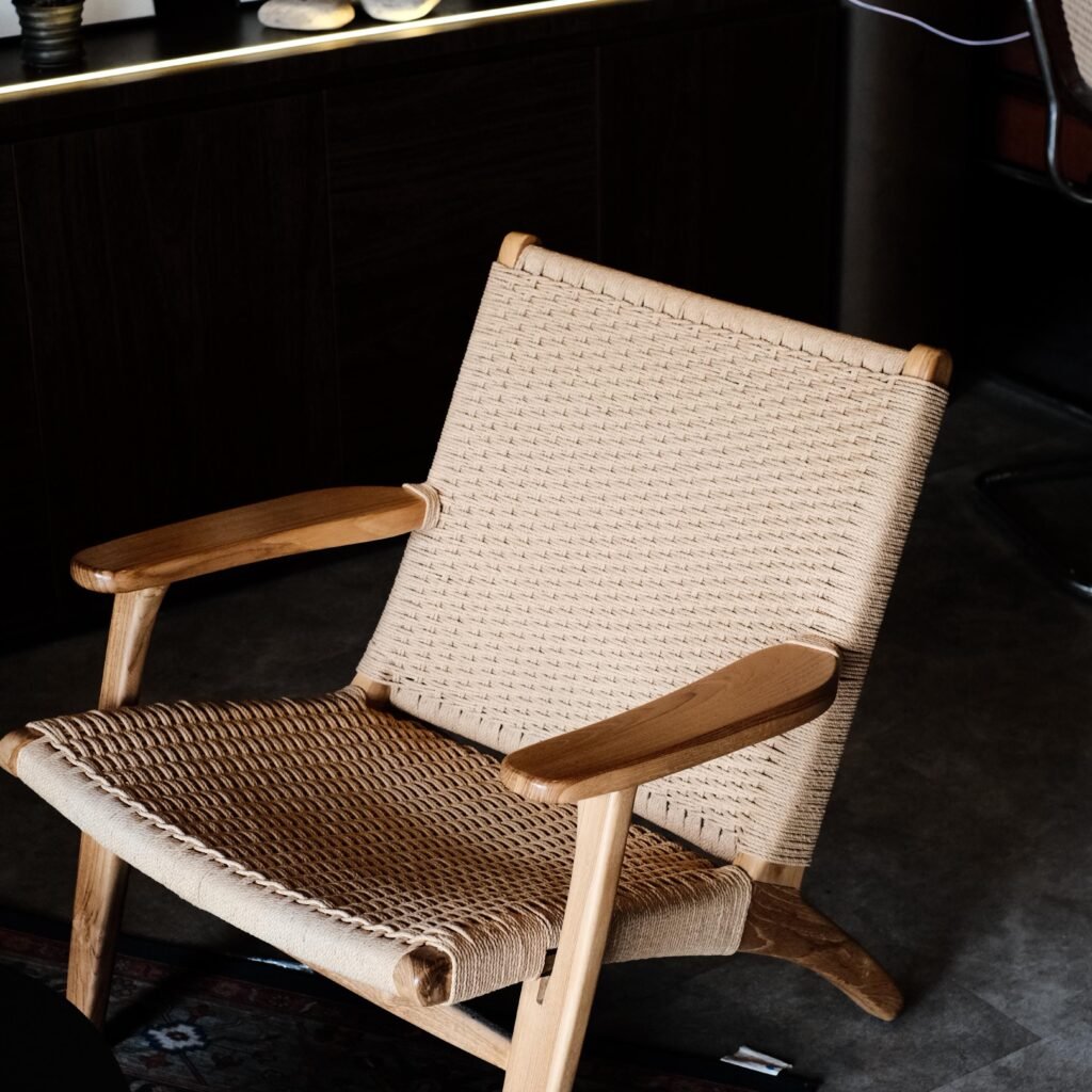 Bauhaus lounge chair Indonesia